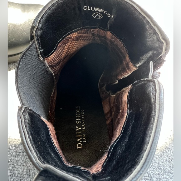 Black booties - Picture 3 of 4